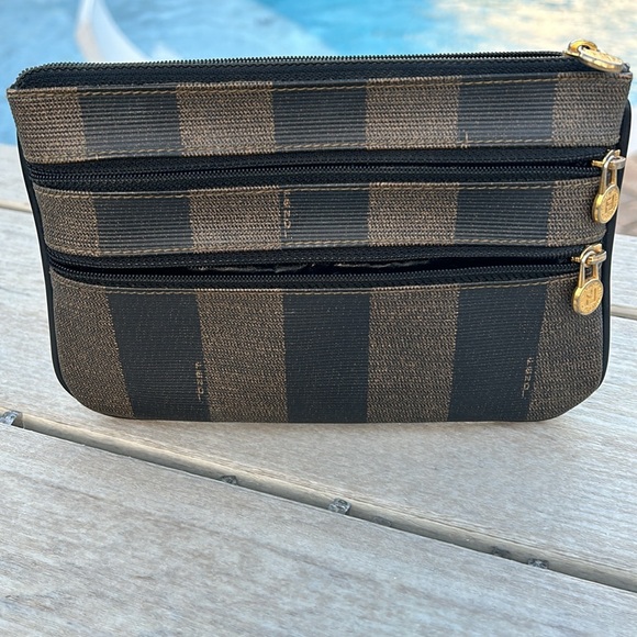 FENDI VINTAGE CLUTCH - Picture 6 of 7